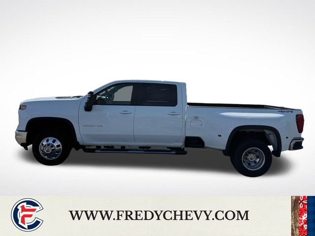 Used 2025 Chevrolet Silverado 3500 LT w/ Safety Package AWD/4WD image 38