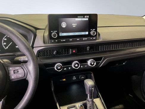 Used 2024 Honda CR-V LX image 9