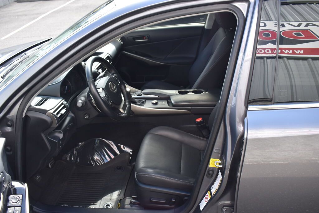 Used 2019 Lexus IS 300 AWD w/ Navigation Package image 18