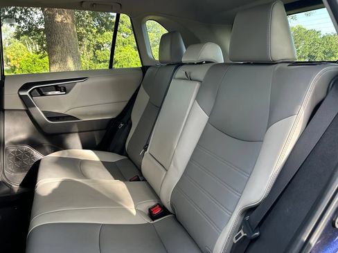 Used 2023 Toyota RAV4 XLE Premium FWD image 14