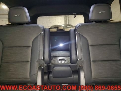Used 2025 Buick Enclave Sport Touring w/ Power Package image 9
