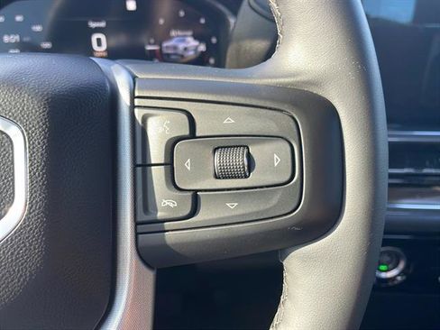 Used 2023 GMC Sierra 1500 Elevation image 17