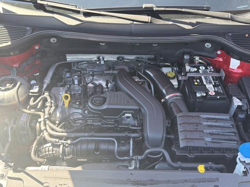 Used 2023 Volkswagen Taos SEL image 30