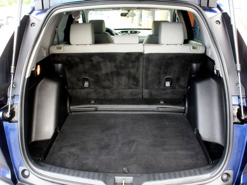 Used 2017 Honda CR-V LX image 8