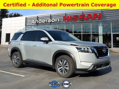 Used 2025 Nissan Pathfinder SL