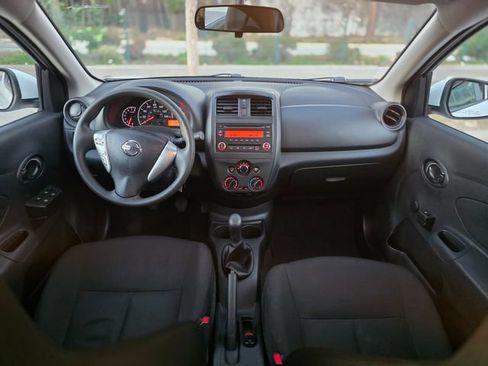 Used 2016 Nissan Versa S FWD image 22