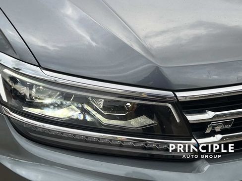 Used 2021 Volkswagen Tiguan SEL Premium R-Line AWD/4WD image 9