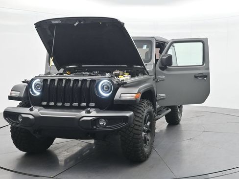 Used 2022 Jeep Wrangler Sport AWD/4WD image 47