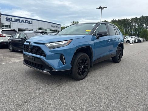 Used 2023 Toyota RAV4 XSE AWD/4WD image 1