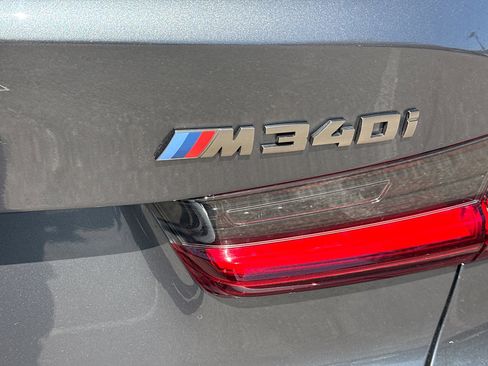 Used 2022 BMW M340i w/ Driving Assistance Package image 11