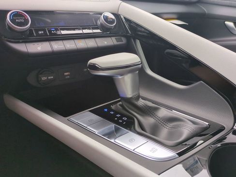New 2026 Hyundai Elantra Limited image 20