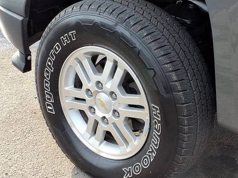 Used 2010 Chevrolet Colorado LT image 11