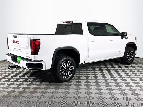 Used 2023 GMC Sierra 1500 AT4 w/ Technology Package AWD/4WD image 10