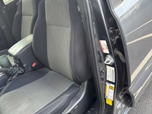 Used 2021 Toyota Tacoma TRD Sport w/ Technology Package RWD image 8