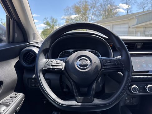 Used 2024 Nissan Kicks S FWD image 21