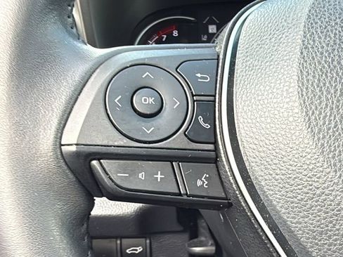Used 2023 Toyota RAV4 XLE Premium FWD image 31
