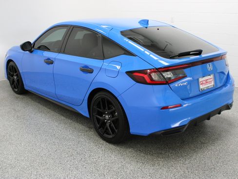 Used 2024 Honda Civic Sport image 9