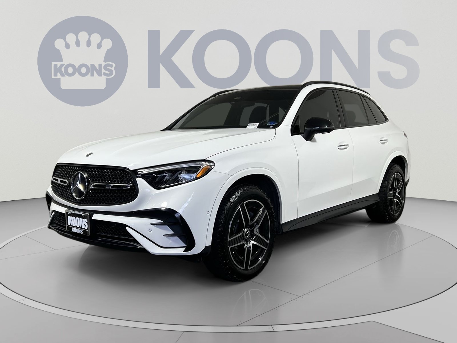 Used 2024 Mercedes-Benz GLC 300 4MATIC image 5