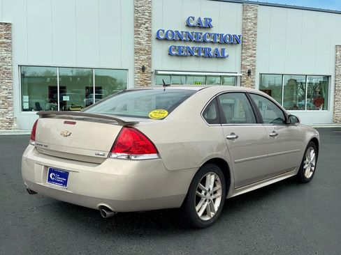 Used 2012 Chevrolet Impala LTZ FWD image 4