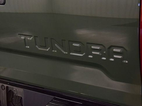Used 2021 Toyota Tundra Limited w/ Limited Premium Package AWD/4WD image 13