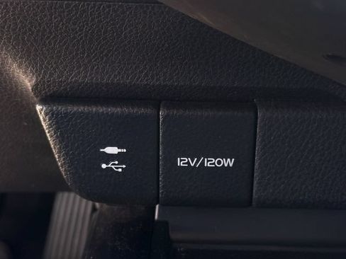 Used 2019 Toyota Camry SE FWD image 20