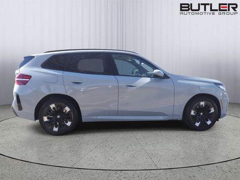 Used 2025 BMW X3 xDrive30i w/ Premium Package image 7