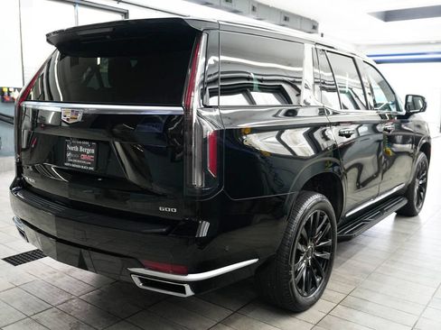Used 2023 Cadillac Escalade Premium Luxury AWD/4WD image 8