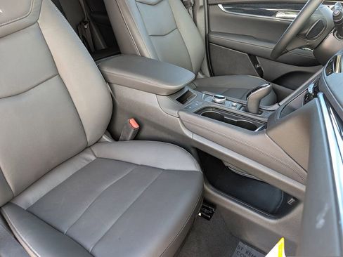 New 2026 Cadillac XT5 Premium Luxury AWD/4WD image 34