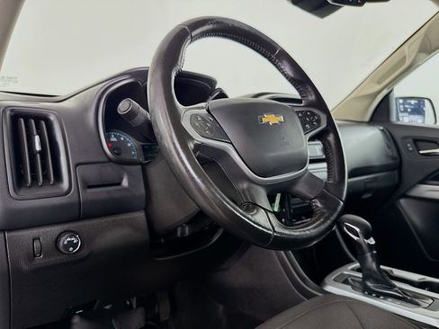 Used 2022 Chevrolet Colorado LT w/ Fleet Safety Package image 21