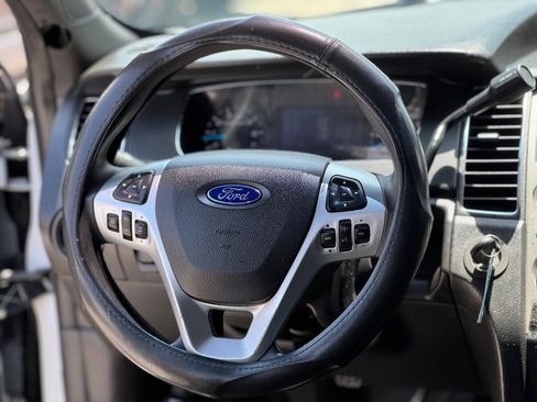 Used 2017 Ford Taurus Police Interceptor AWD image 12