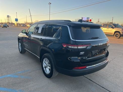 Used 2023 Jeep Grand Cherokee L Laredo image 3