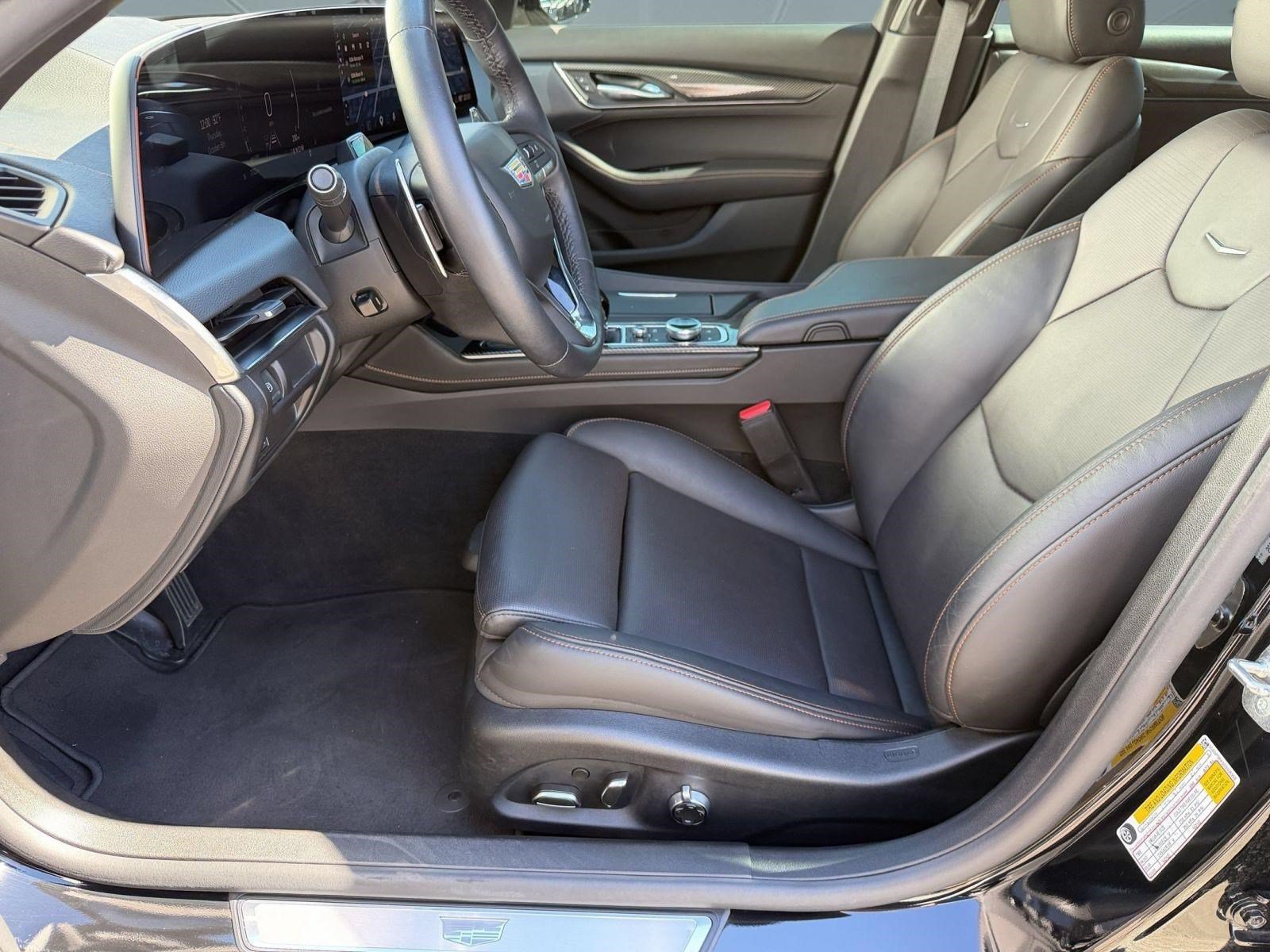 Used 2025 Cadillac CT5 Sport w/ Technology Package RWD image 4