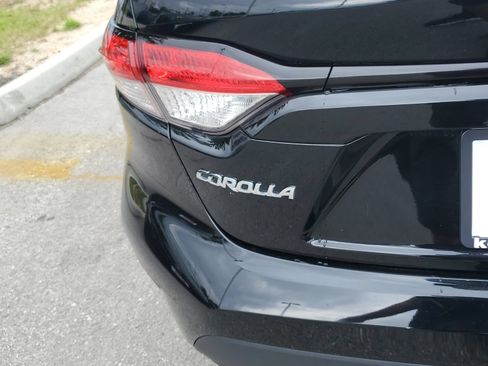 Used 2024 Toyota Corolla LE FWD image 7