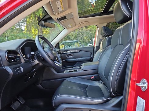 Used 2023 Honda Pilot Elite image 13