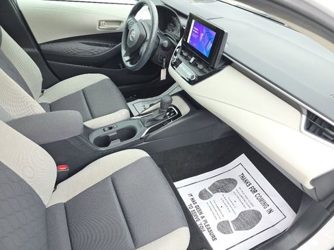 Certified 2023 Toyota Corolla LE w/ Carpet Mat Package (TMS) FWD image 17
