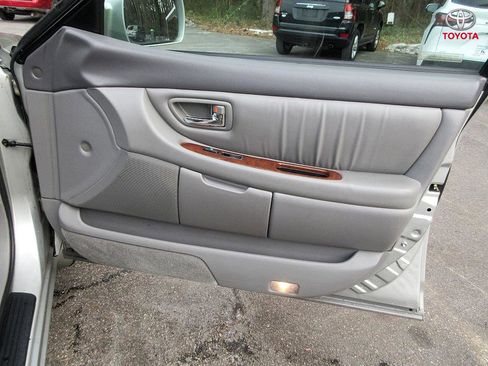 Used 2003 Toyota Avalon XL image 16