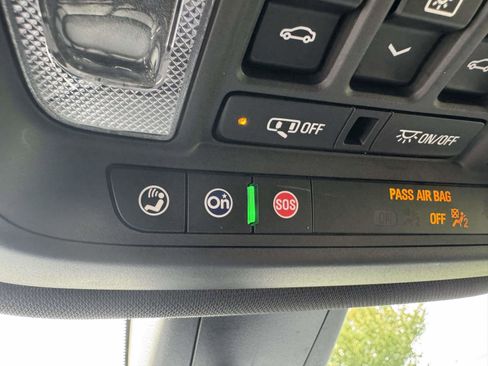 Used 2023 Chevrolet Traverse Premier image 29