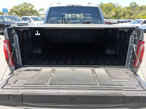 Certified 2025 Ford F150 Raptor AWD/4WD image 12