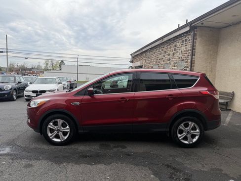 Used 2015 Ford Escape SE AWD/4WD image 3