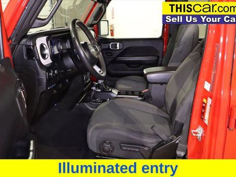 Used 2024 Jeep Wrangler Unlimited Sahara AWD/4WD image 25