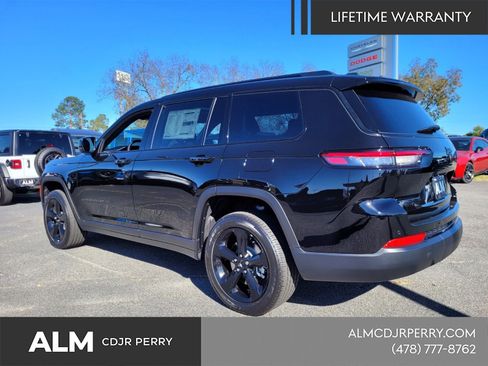 New 2025 Jeep Grand Cherokee L Altitude AWD/4WD image 10