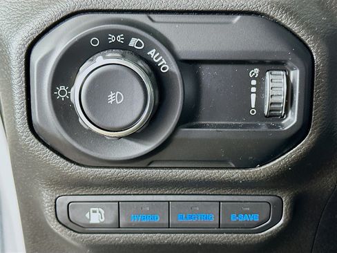 Used 2023 Jeep Wrangler Unlimited w/ Cold Weather Group AWD/4WD image 16