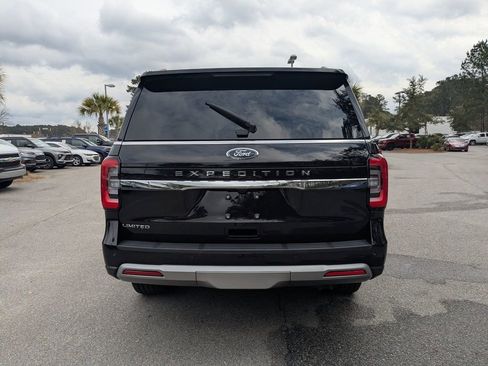 Used 2024 Ford Expedition Limited image 5