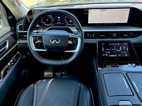 Certified 2026 INFINITI QX80 Luxe w/ Cargo Package AWD/4WD image 16
