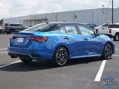 Used 2024 Nissan Sentra SR w/ SR Premium Package image 17