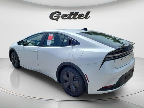 New 2026 Toyota Prius SE image 14