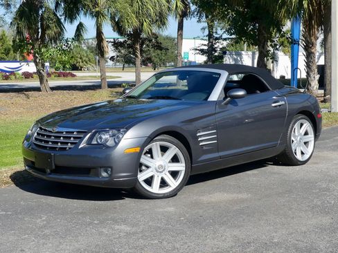 Used 2005 Chrysler Crossfire Limited image 4