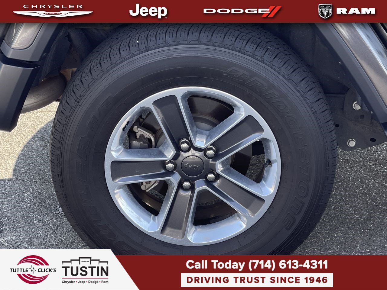 Used 2020 Jeep Wrangler Unlimited Sahara AWD/4WD image 11