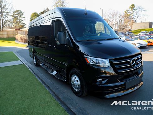 New 2024 Mercedes-Benz Sprinter 3500 image 3