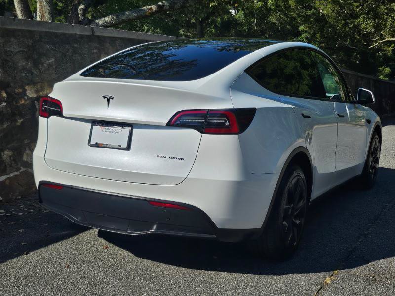 Used 2025 Tesla Model Y Long Range AWD/4WD image 11
